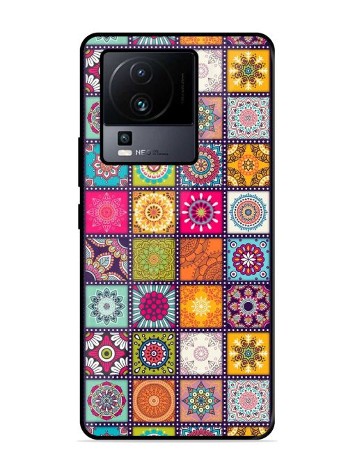 Seamless Pattern Vintage Glossy Metal Phone Cover for Iqoo Neo 7 Pro (5G)