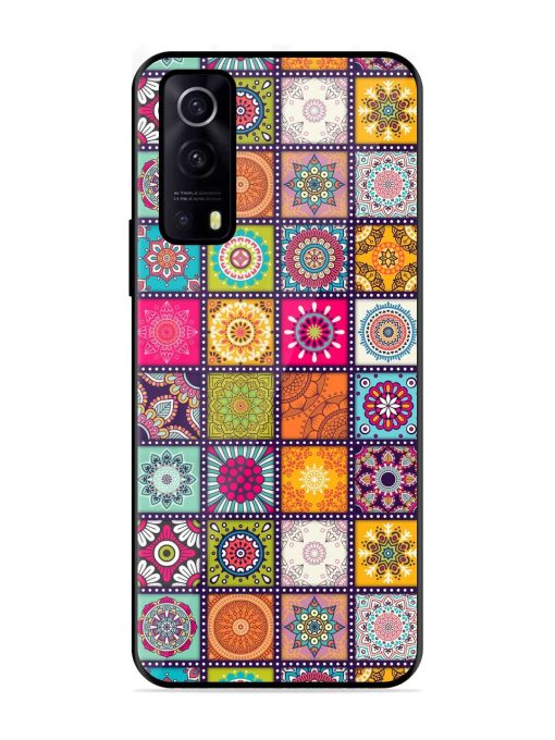 Seamless Pattern Vintage Glossy Metal Phone Cover for Iqoo Z3 (5G) Zapvi