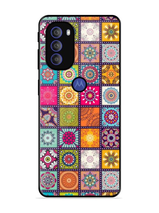 Seamless Pattern Vintage Glossy Metal Phone Cover for Motorola Moto G71 (5G) Zapvi