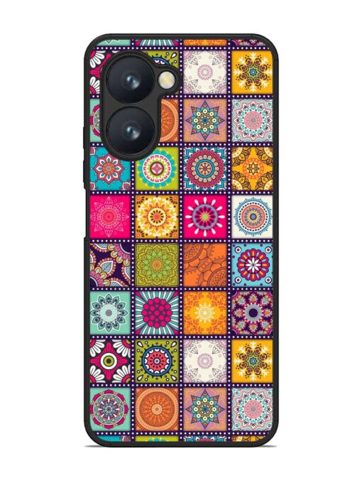 Seamless Pattern Vintage Glossy Metal Phone Cover for Realme C33