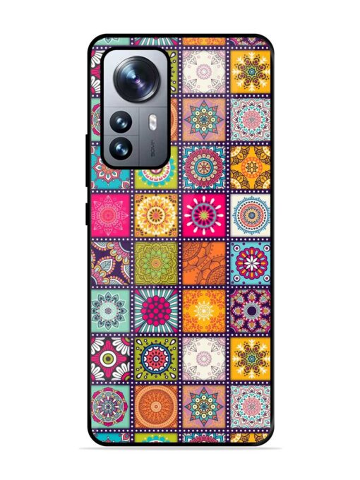 Seamless Pattern Vintage Glossy Metal Phone Cover for Xiaomi Mi 12 Pro (5G)