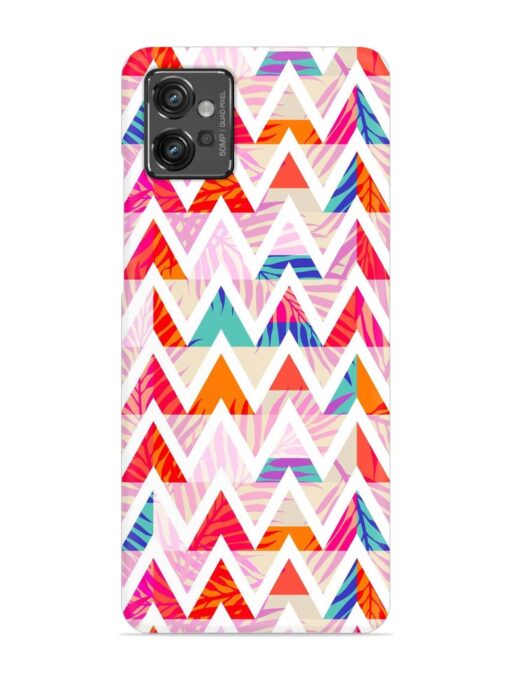 Abstract Triangle Background Snap Case for Motorola Moto G32 Zapvi