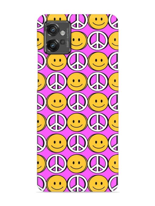 Smiley Face Peace Snap Case for Motorola Moto G32